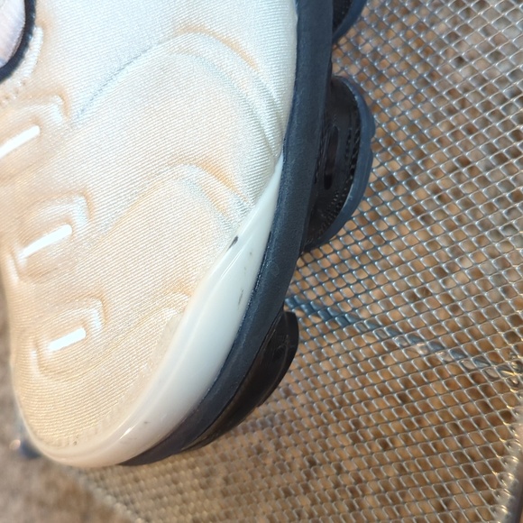 Nike Air VaporMax Plus Bone Black Mens Style : Dh0860-100 - Picture 5 of 7